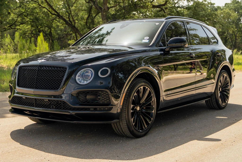 Rent a Bentley Chicago — Bentayga luxury SUV rental Chicago IL — Clementine Motorsports