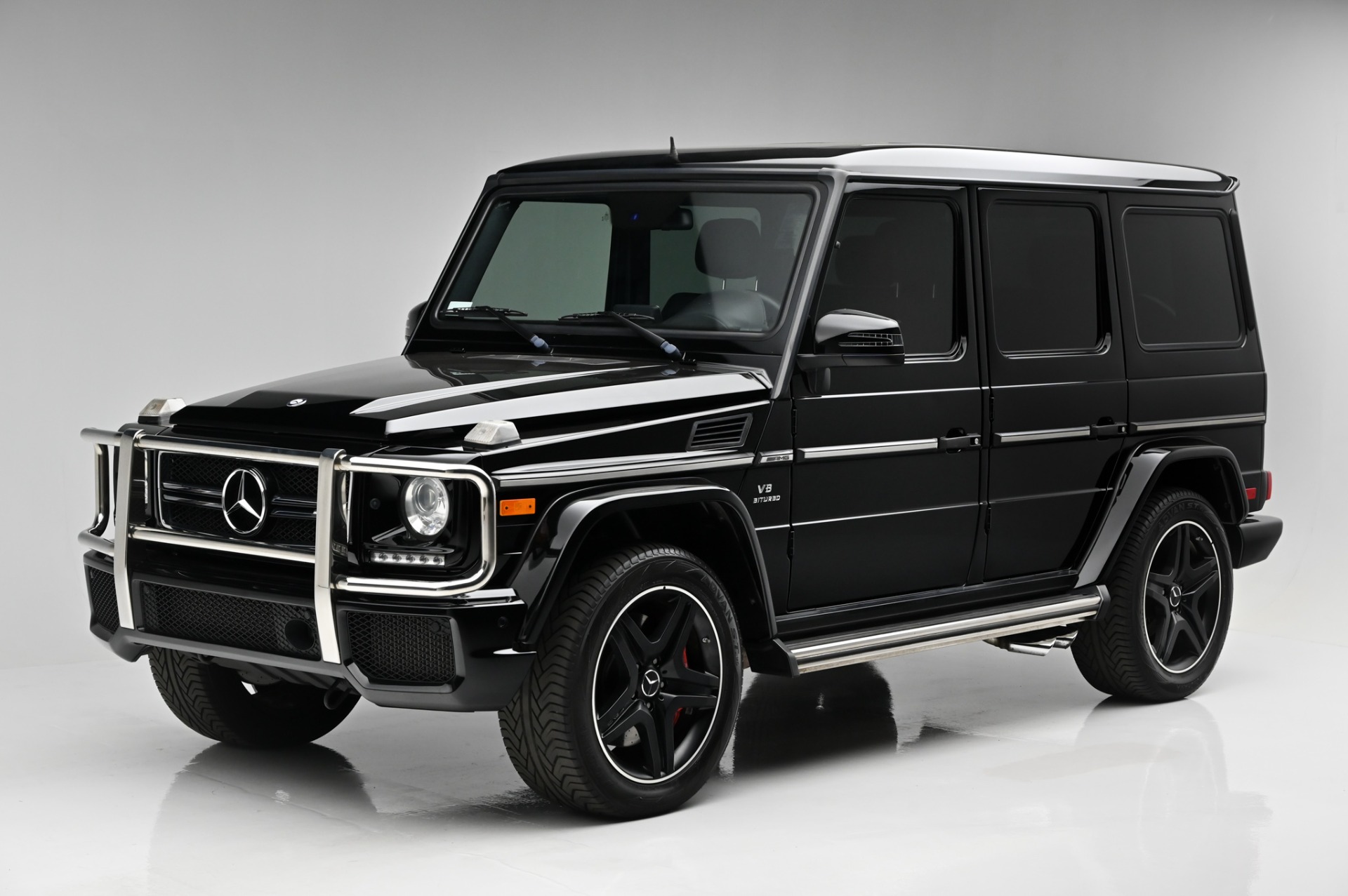 Rent a G Wagon Chicago — Mercedes-AMG G63 rental Chicago IL — Clementine Motorsports
